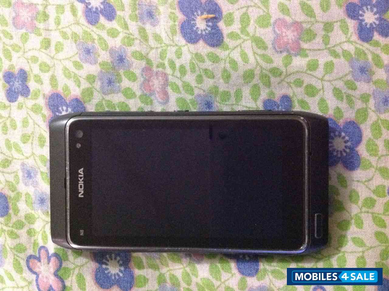 Grey Nokia N8