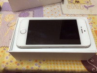 Silver/white Apple iPhone 5S