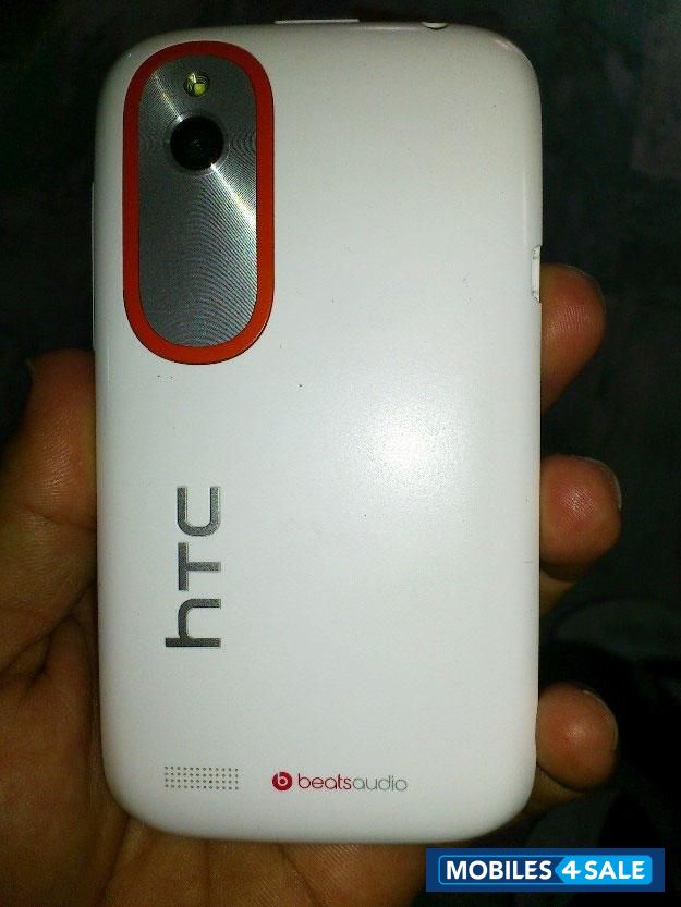 White HTC Desire V