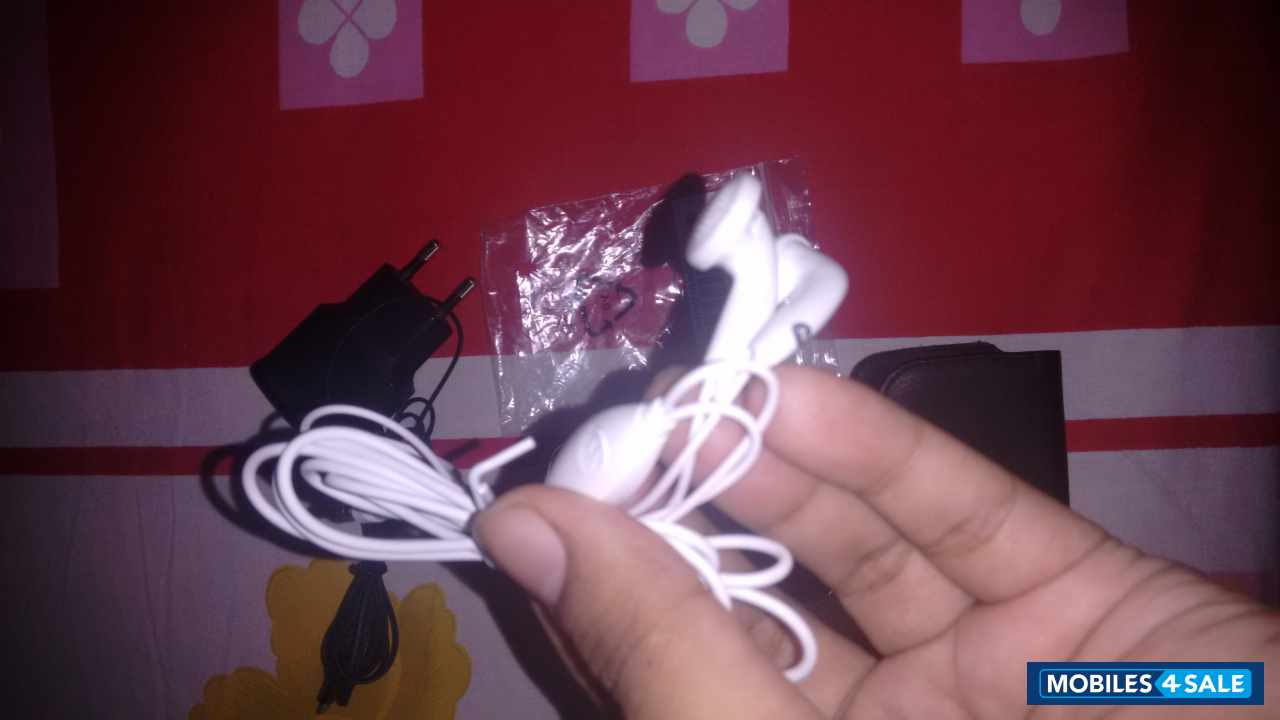 Blue Samsung Galaxy Music Duos S6012