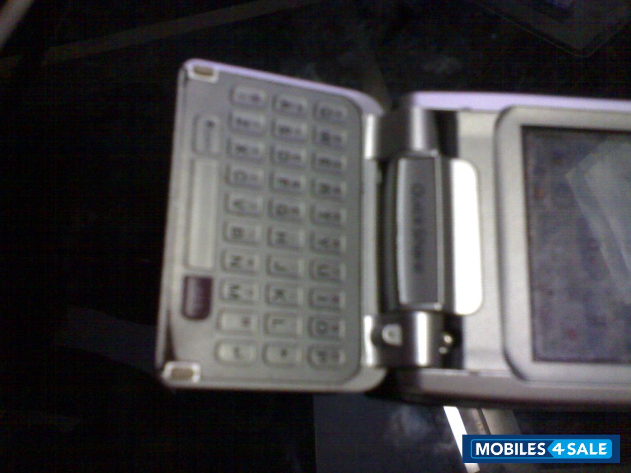 Silver Sony Ericsson P910