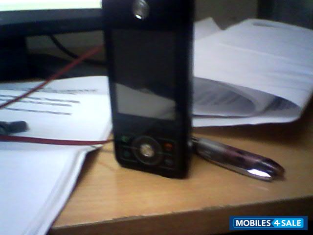 Black Motorola MOTOROKR E6