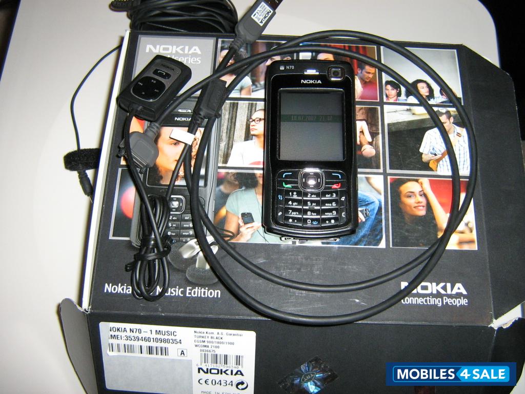 Black / Silver Nokia N70