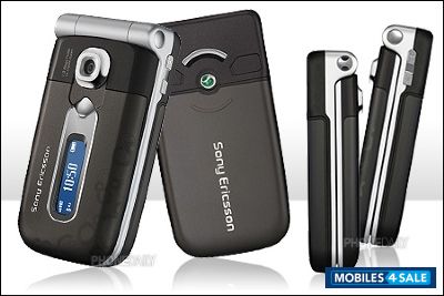 Black , Silver Sony Ericsson Z550