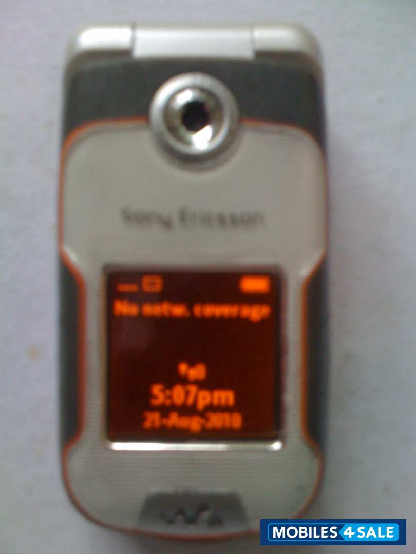 Silver Cream Sony Ericsson W710