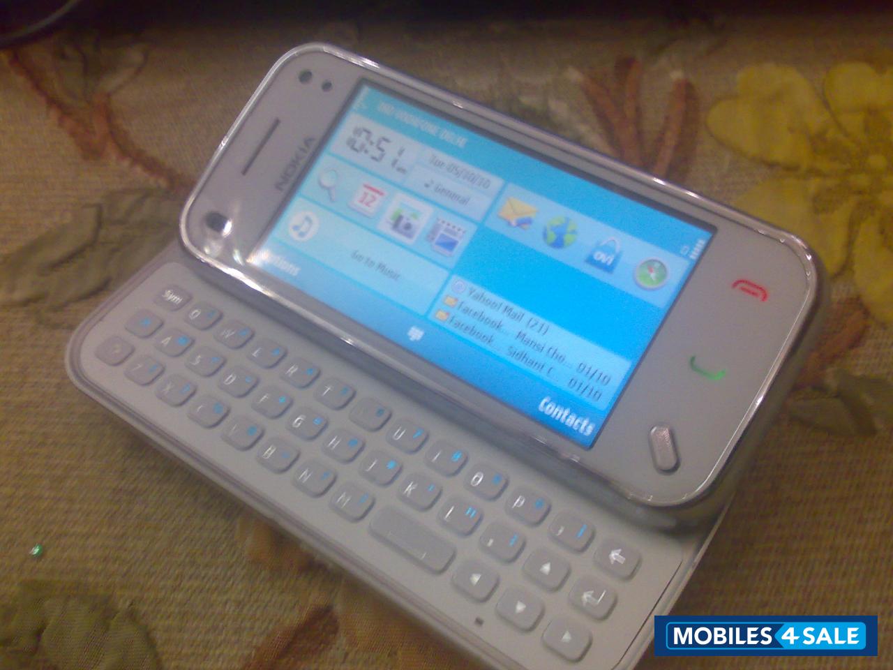 White Nokia N97 Mini White Nokia N97 Mini