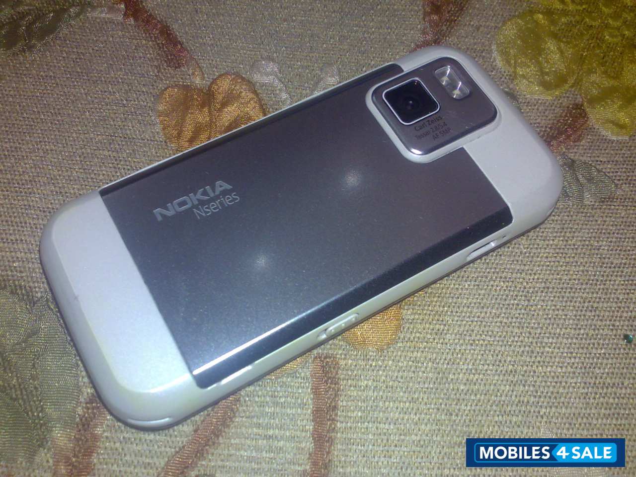 White Nokia N97 Mini White Nokia N97 Mini