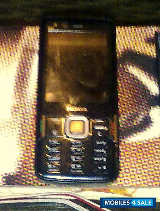 Black Nokia N82