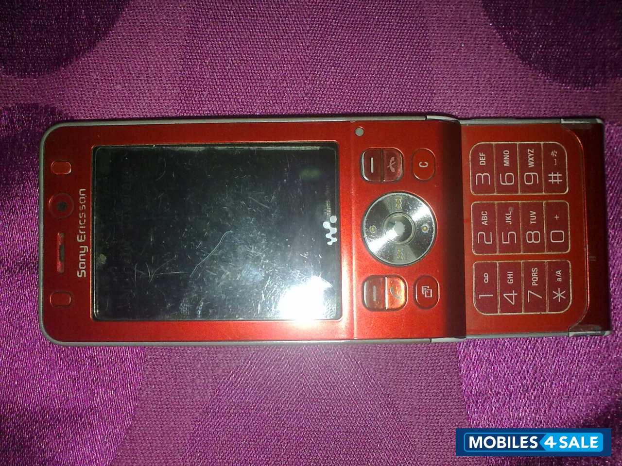 Red Sony Ericsson W910